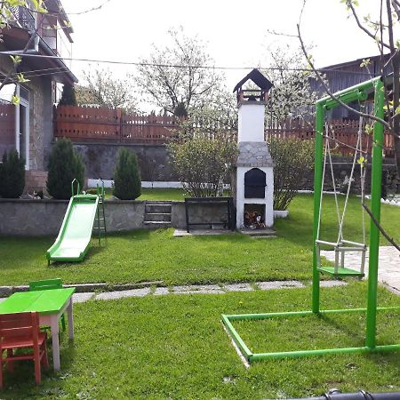 Вила Багрянови Dospat Zewnętrze zdjęcie