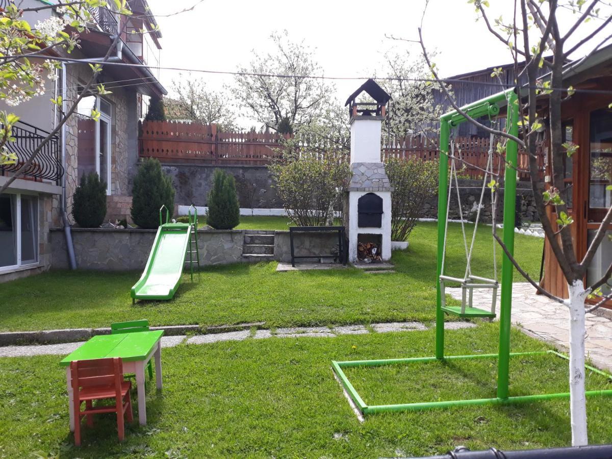 Вила Багрянови Dospat Zewnętrze zdjęcie